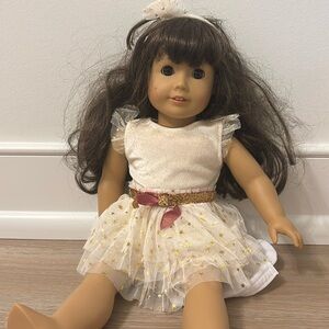 Samantha American girl AND OUTFIT